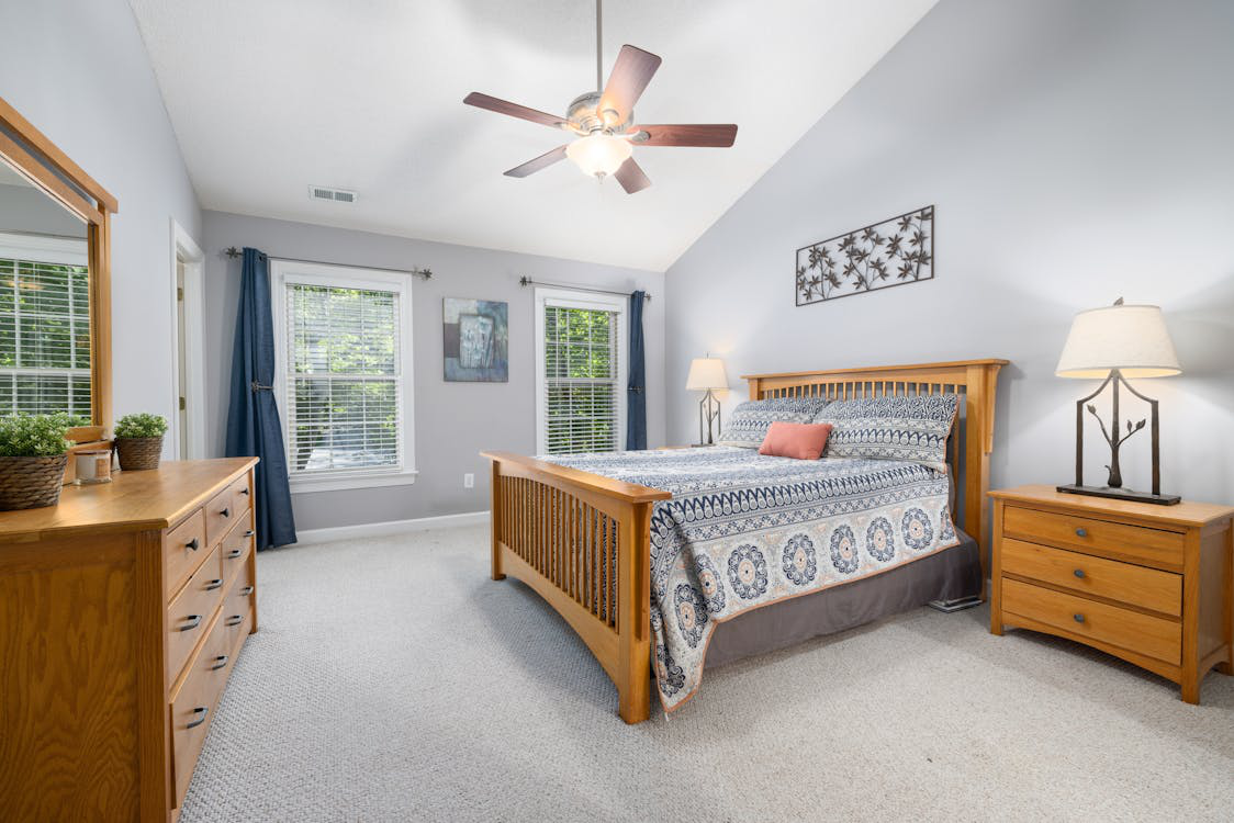 A ceiling fan
