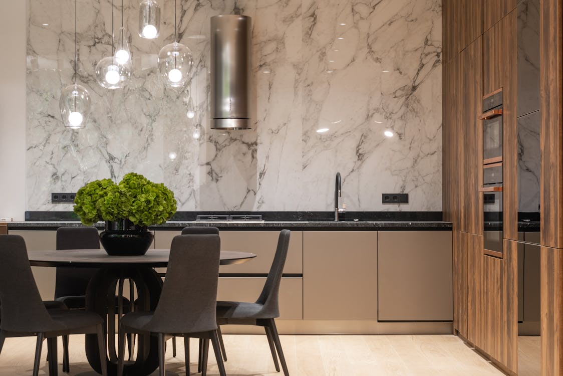 Lighting fixtures